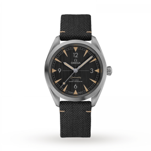 montre oméga railmaster Hommes 40 mm noir